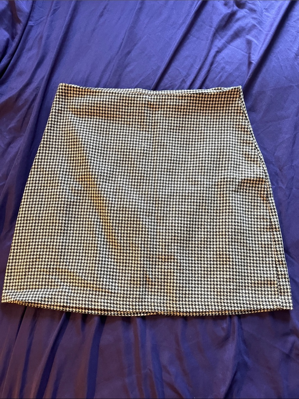 Classic Houndstooth Mini Skirt - Brown and Tan